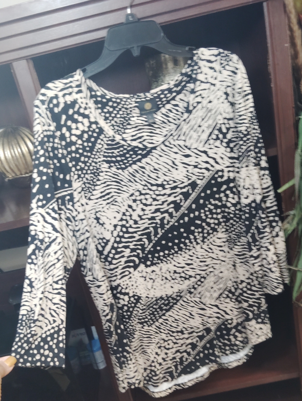JM Collection Black and Cream Abstract-Pattern Long Sleeve Top